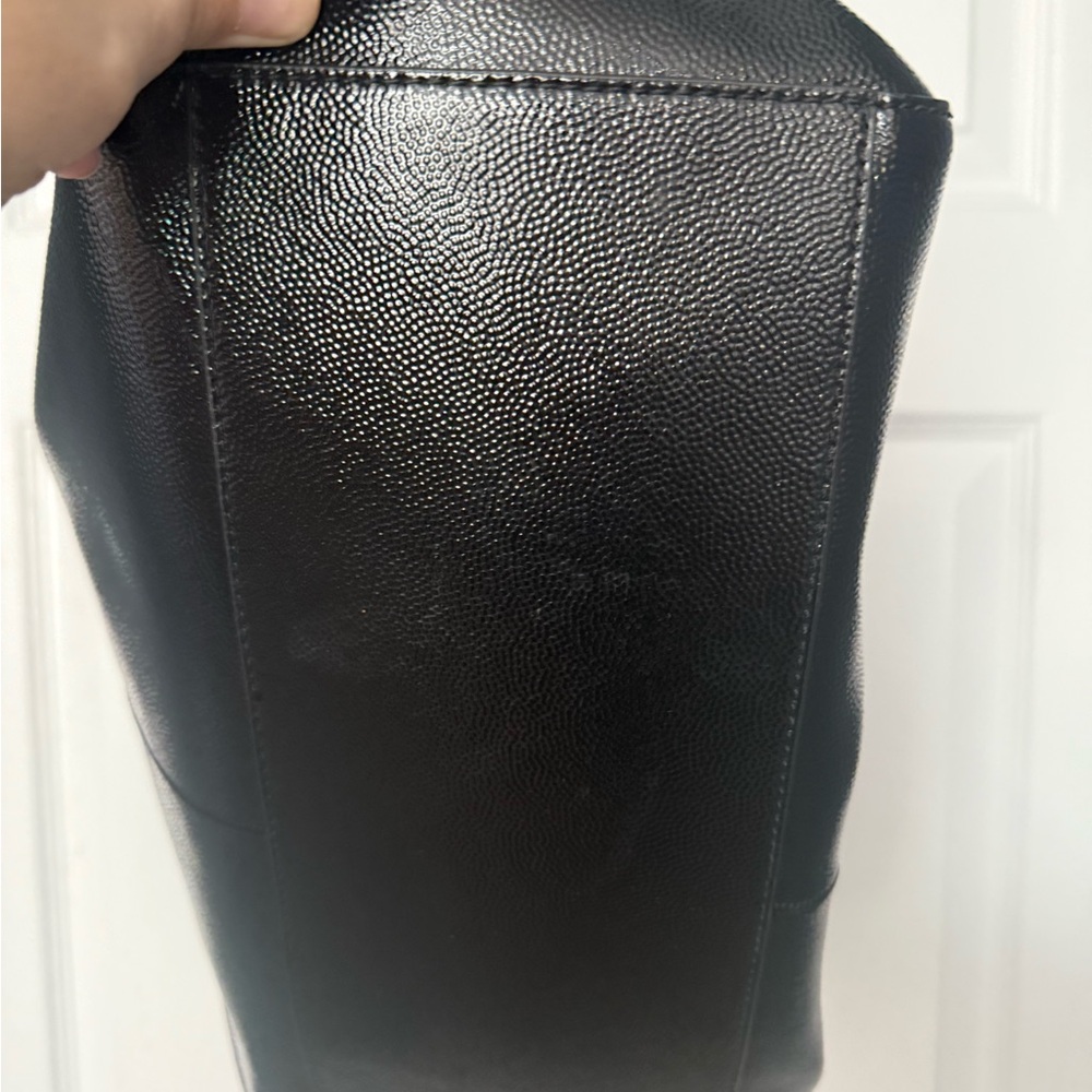 Tory Burch- Authentic - Picture 2 of 5